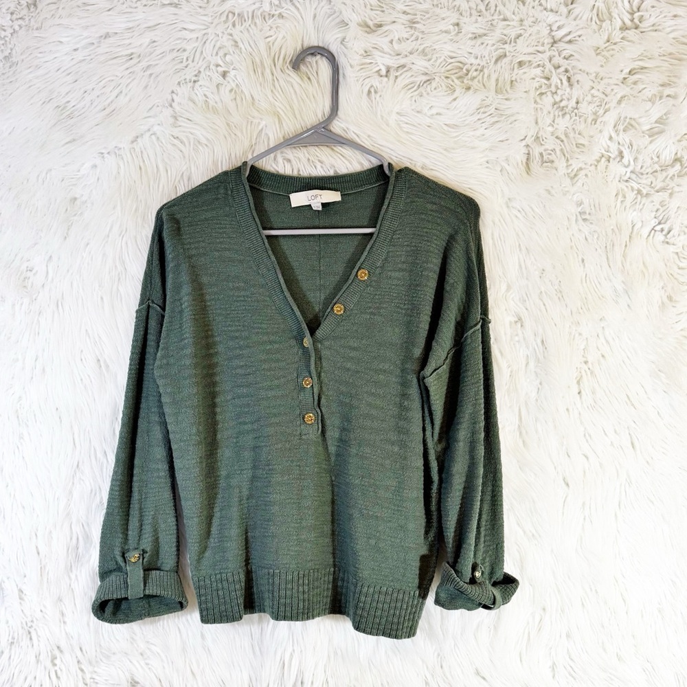 LOFT Women's sm Green V-Neck Button-Up Sweater Long Sleeve